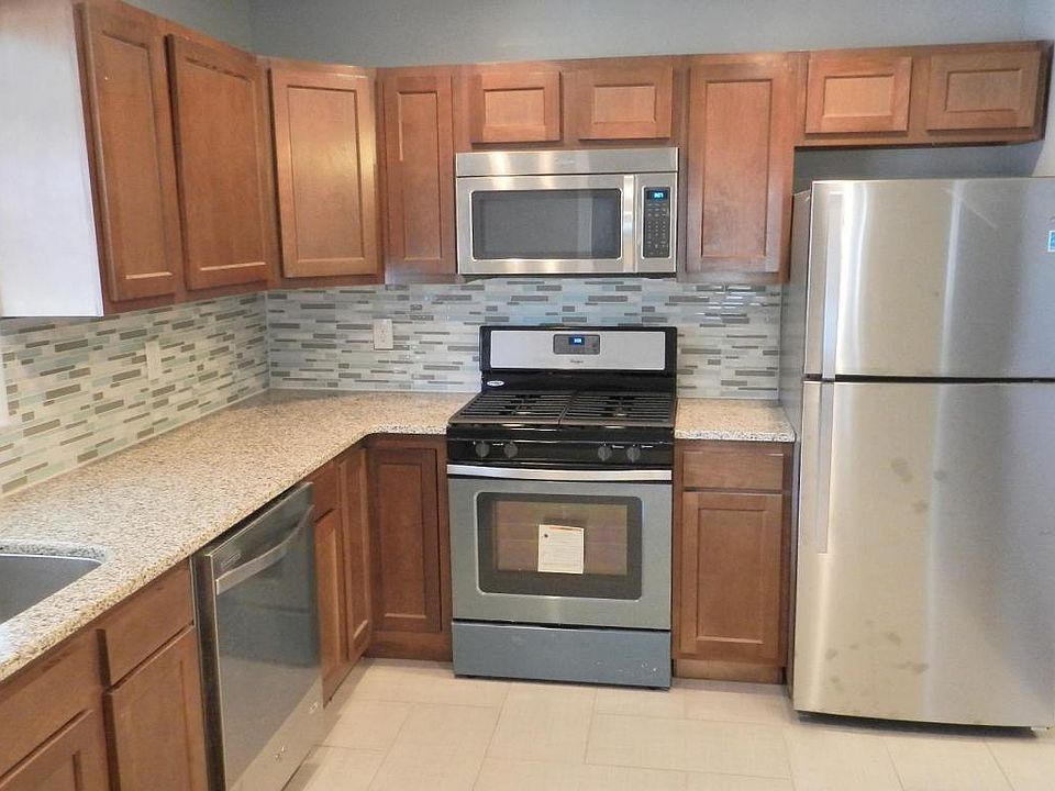 1st image of 2283 Yorktowne Blvd