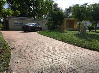 6610 McKinley St, Hollywood, FL 33024
