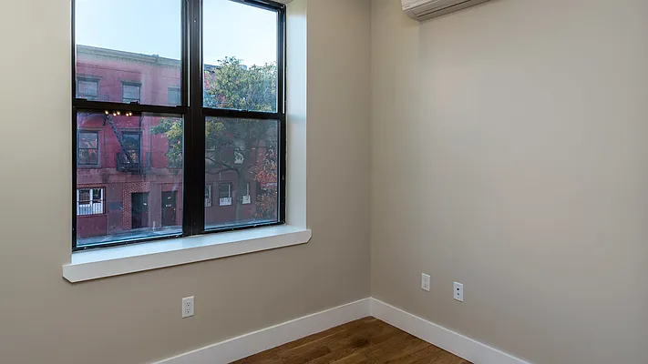 Rented by Nooklyn NYC LLC | media 29