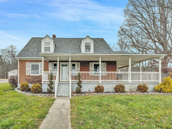 4362 Alleghany Dr, Salem, VA 24153