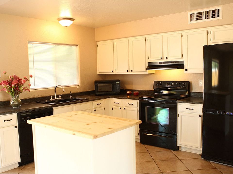 2nd image of 2130 E Juanita Ave