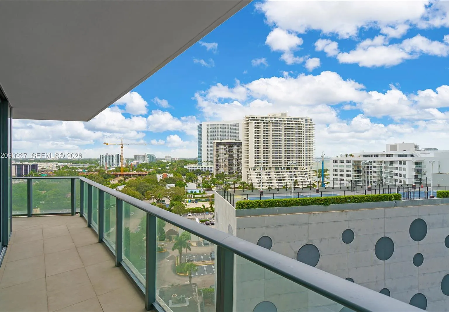 Paraiso Bayviews Condo — Photo 1