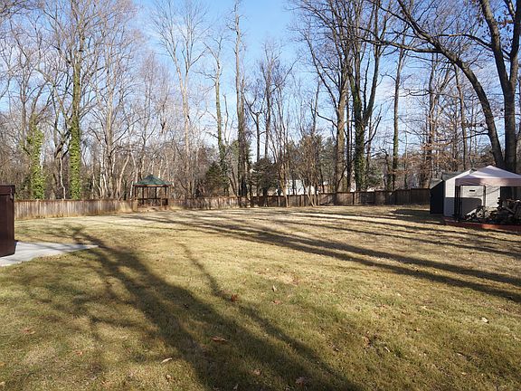 5th image of 6920 Cherry Ln