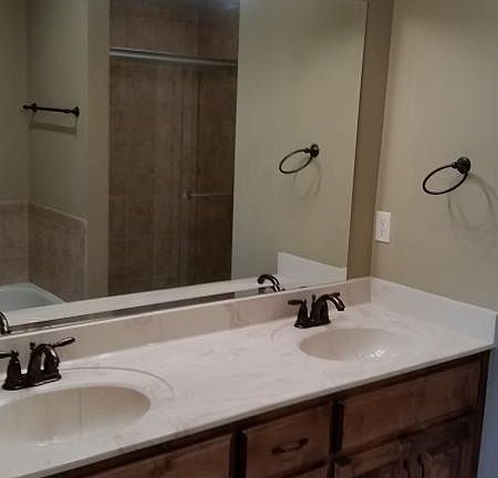 2nd image of 14825 Meadow Ln