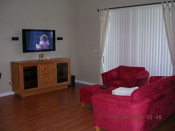 Spacious Family Room