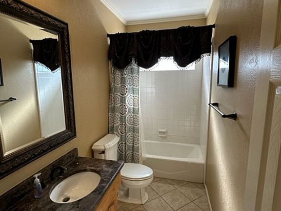 3rd image of 6441 Bay Hill Dr