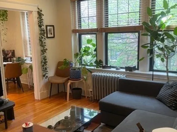 66 Queensberry St APT 221, Boston, MA 02215