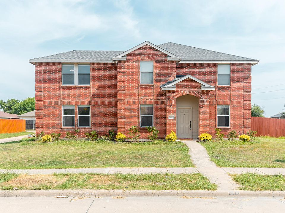 1st image of 2815 Deerborn St