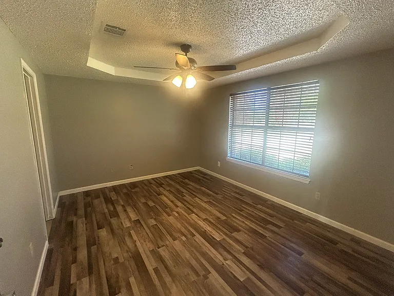 339 S Pleasant Hill Rd — Photo 12