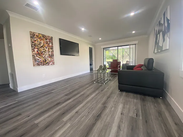 350 SW Colesbury Ave #350 — Photo 18