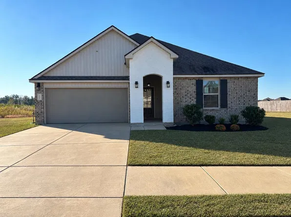 908 Gold Finch Way, Lake Charles, LA 70611