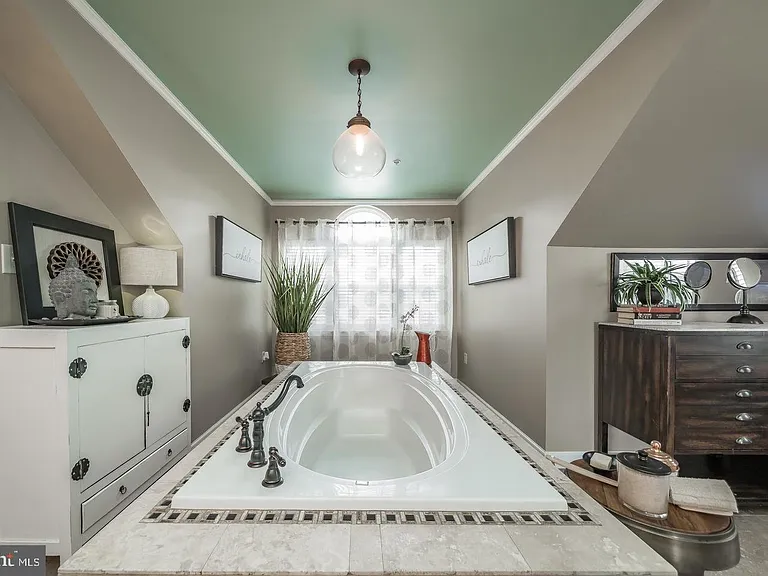 1401 Windjammer Ct — Photo 42