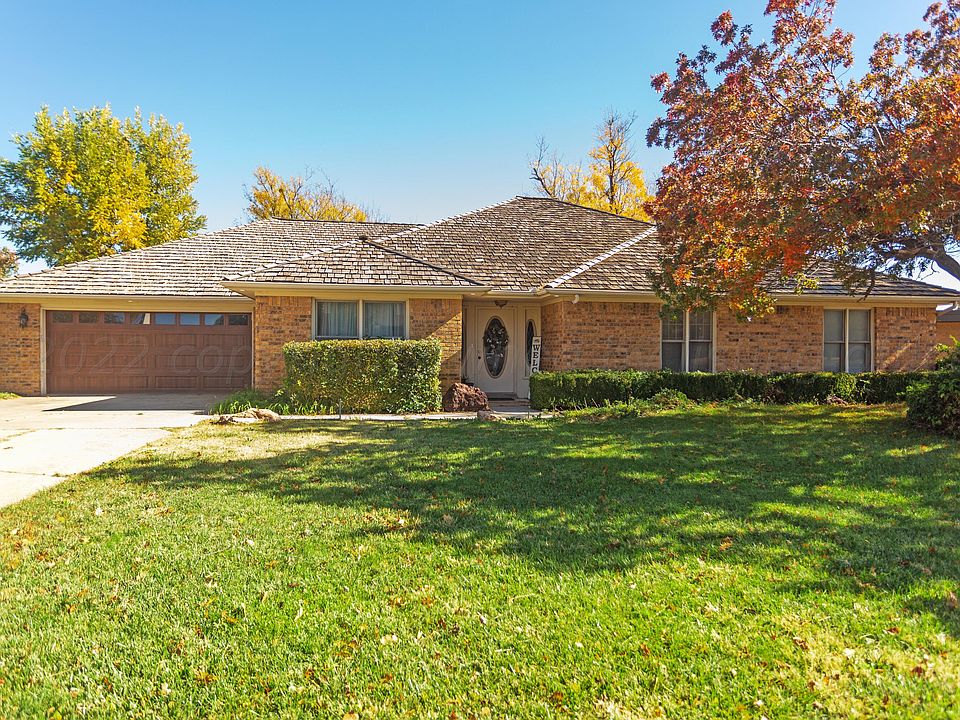 1st image of 2540 Chestnut Dr