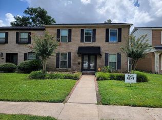 6125 Afton Ln, Beaumont, TX 77706