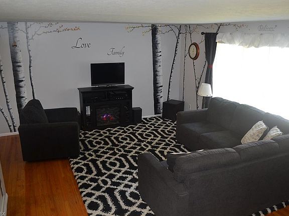 5th image of 81 Greencliff Dr