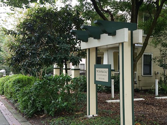 3rd image of 732 Johnson Ave APT B