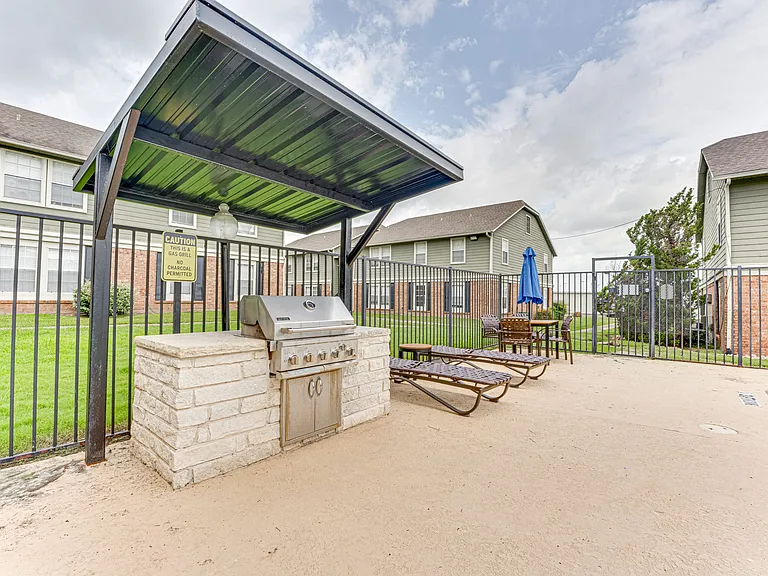 Arbors Of Corsicana — Photo 18