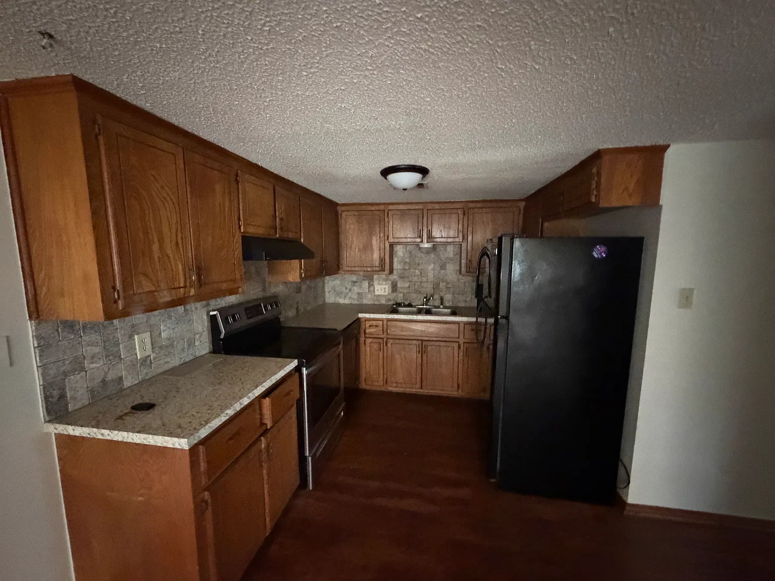 3 bed, 2.5 bath, 1500 sqft, $1,350 — Photo 2
