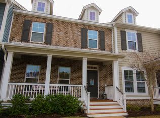 1401 Fox Creek Ln, Mount Pleasant, SC 29466
