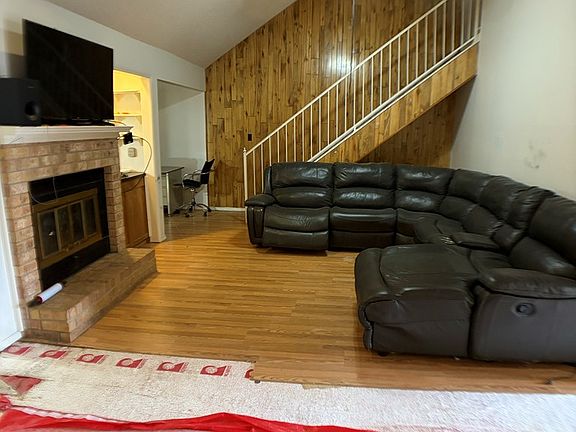 5th image of 1005 Godfrey St