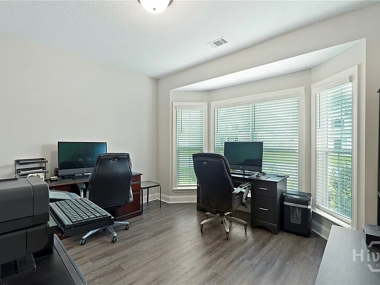 138 Sams Dr — Photo 14