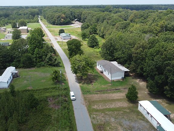 3rd image of 627/629/629 Cox Cypress Rd #B