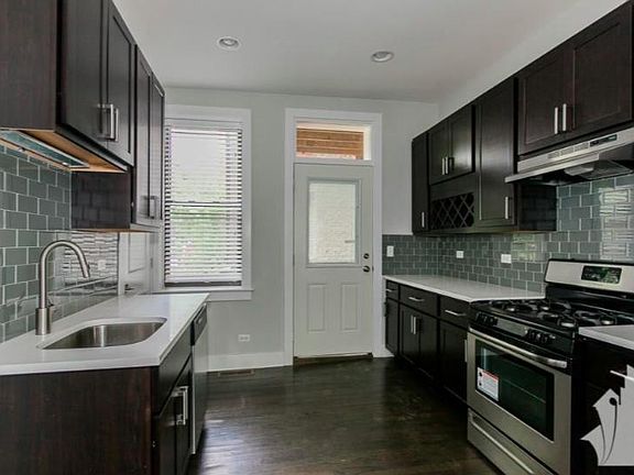 5th image of 1952 W Nelson St #1946-3E