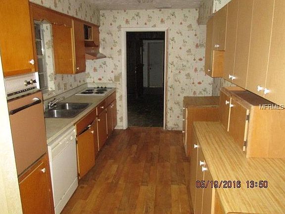3rd image of 28535 Shirley Shrs