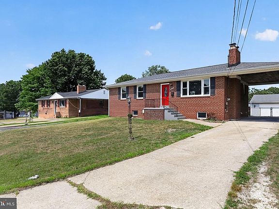 3rd image of 4402 Ridgecrest Dr