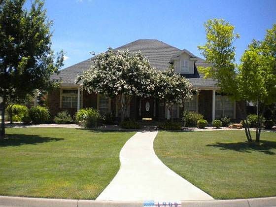 2nd image of 1465 Gleneagles Dr