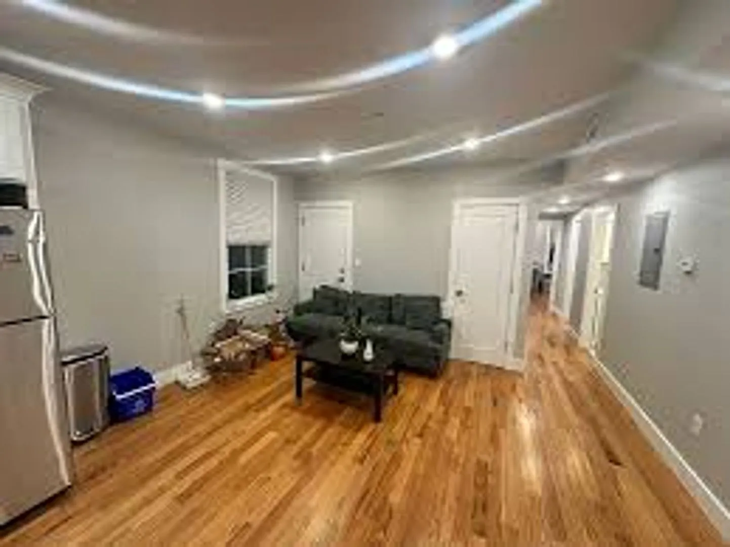 Desirable Location, Central Heat/AC, In-Unit Washer and Dryer, Eat-in Kitchen — Photo 4