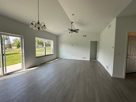 4th image of 104 Langdon