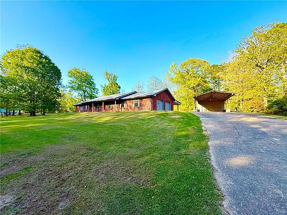 2nd image of 2075 Hemphill Dr