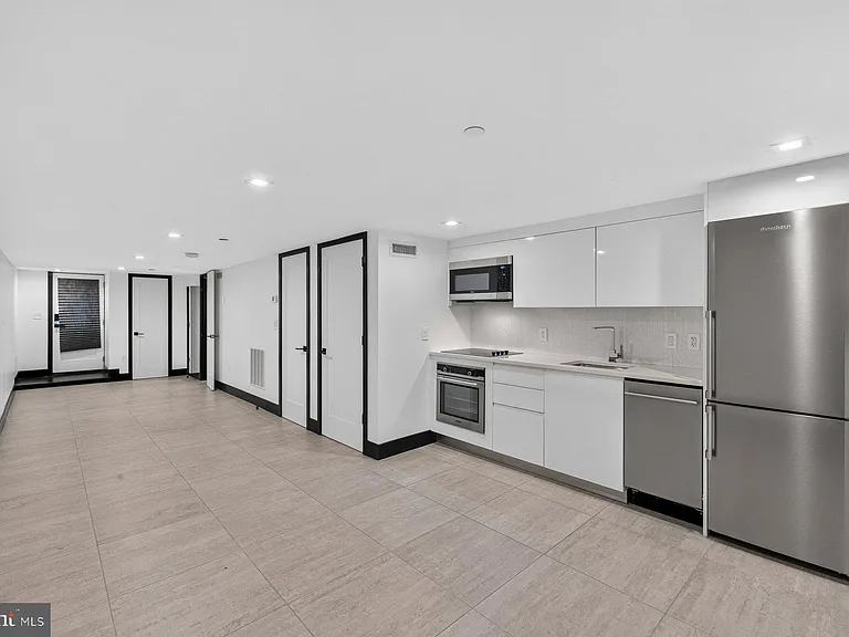 1513 Vermont Ave NW #BASEMENT — Photo 1