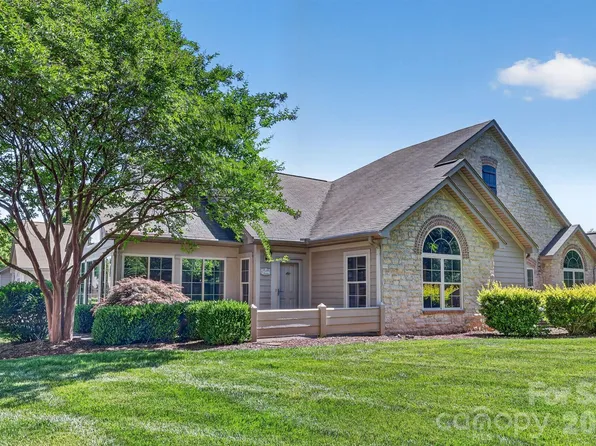 3546 S Bank Ct, Matthews, NC 28105