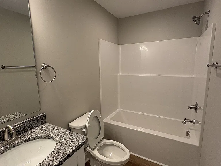 402 Caddie Ct — Photo 15