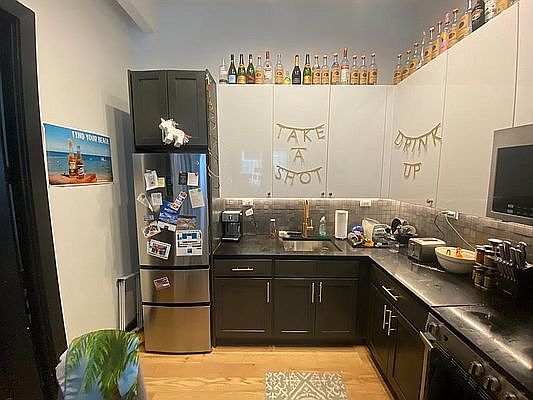 5th image of 146 16th St #1
