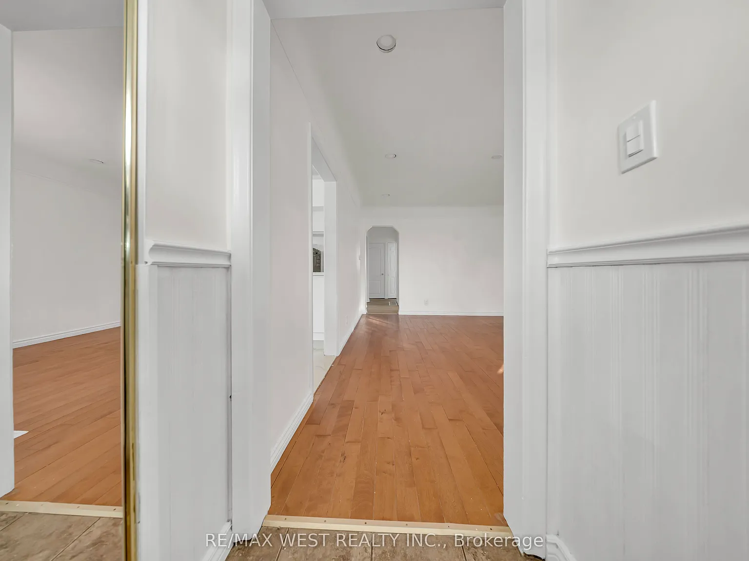 3 bed, $2,400 — Photo 4