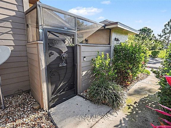 2nd image of 13403 Broadhurst Loop