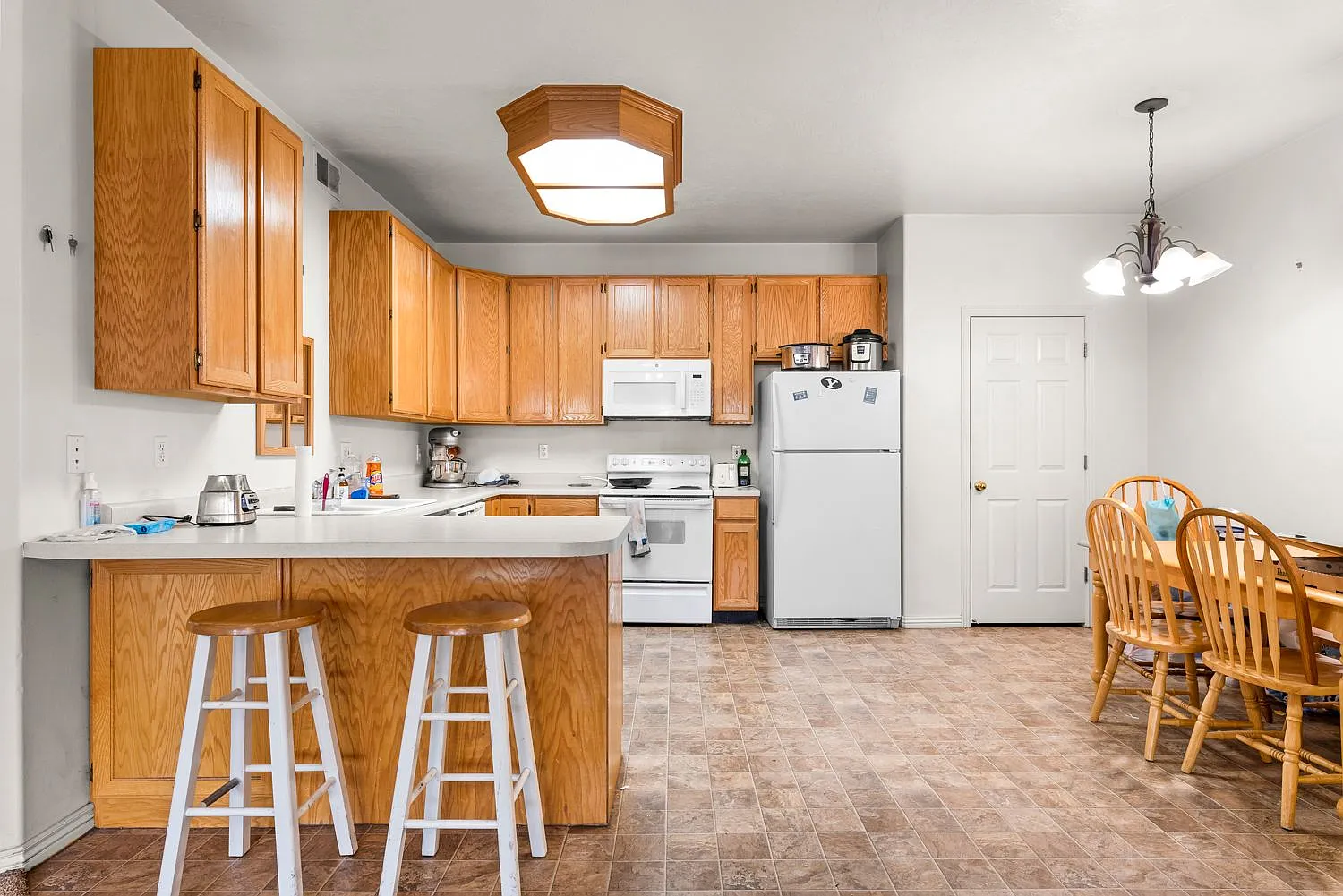 3 bed, 1205 sqft, $625 — Photo 4