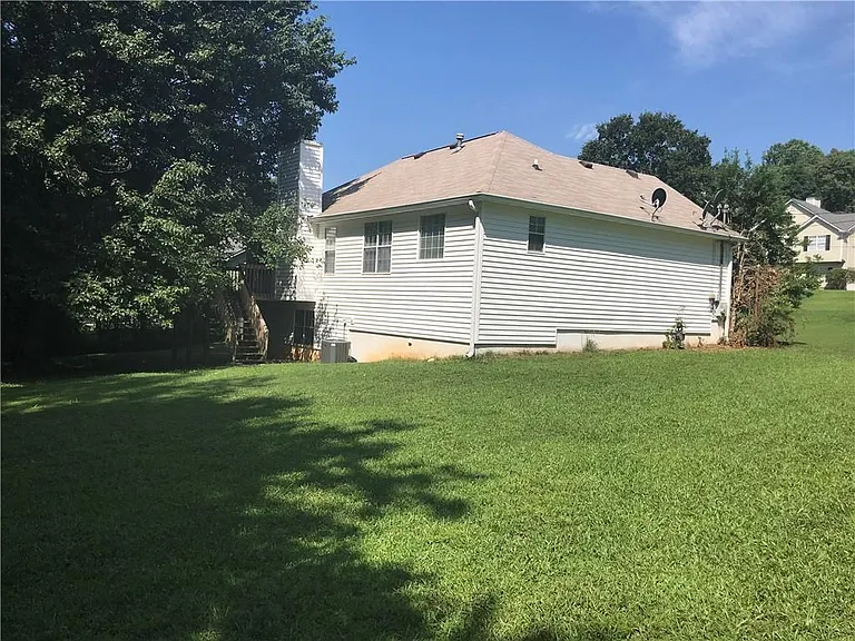 4197 Sterling Pointe Dr — Photo 22