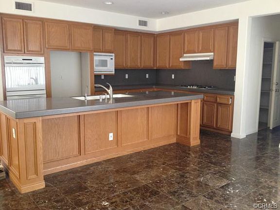 3rd image of 1569 Sapphire Ln