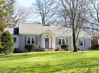 222 E Avondale Dr, Greensboro, NC 27403