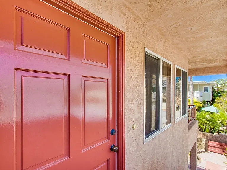 831 Allerton Ct — Photo 42