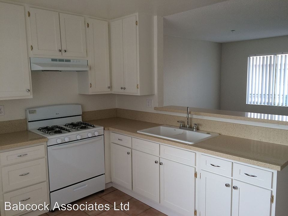 1st image of 11432 Menlo Ave APT 6