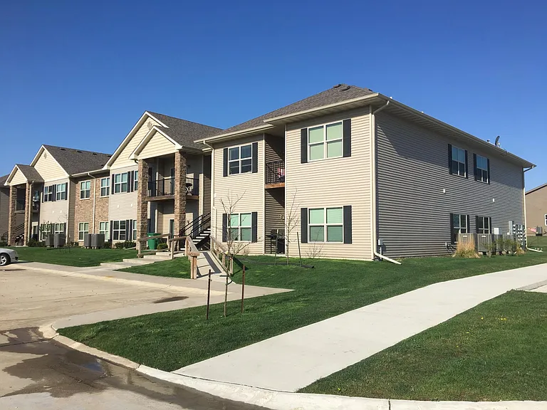 1211 NE Windsor Dr #202 — Photo 2