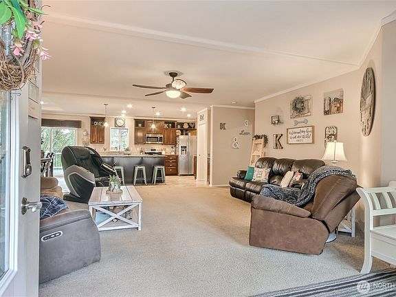 5th image of 13642 Fagerholm Lane SE