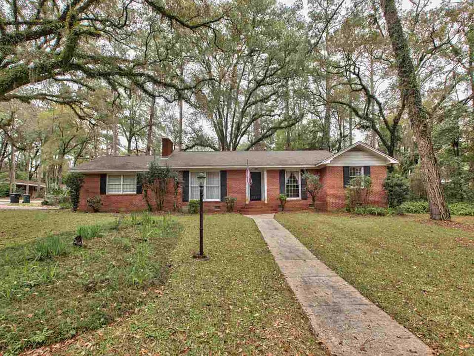 1st image of 2009 Croydon Dr