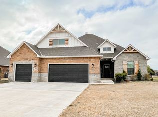 4923 Deerfield Ave, Enid, OK 73703