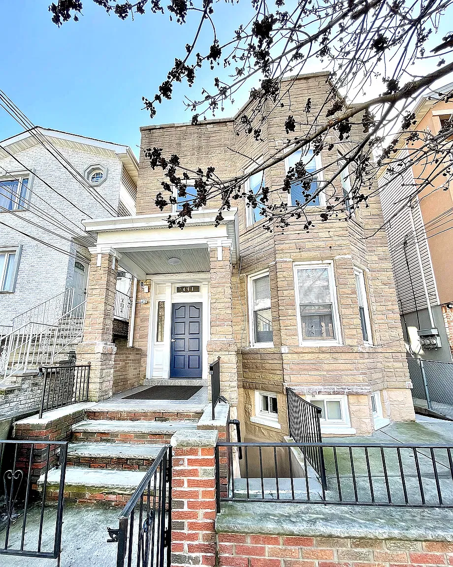 2 bed, 940 sqft, $2,475 — Photo 4